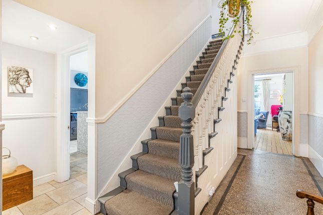 70, Twyford Avenue, London photo 4