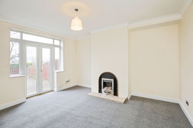 4, St. Peters Avenue, Sowerby Bridge photo 3