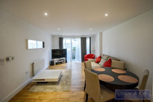 Topaz Apartments, 6, High Street, Hounslow photo 2