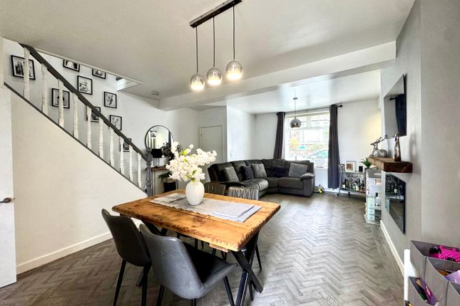 4 Tudor Street, Merthyr Tydfil photo 2