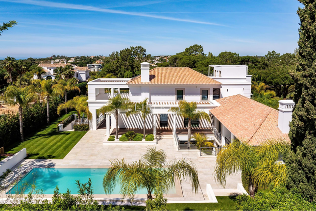 Villa for sale in Quinta Do Lago, Almancil, Algarve