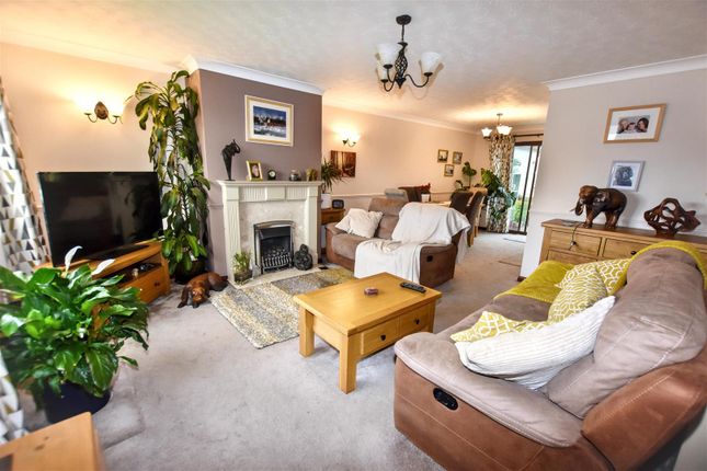 122, Sunnyside Parc, Redruth photo 2