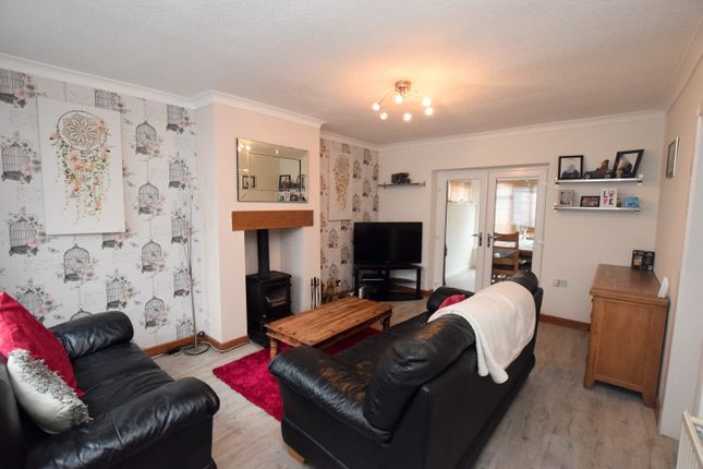 14, Wombridge Road, Telford photo 2