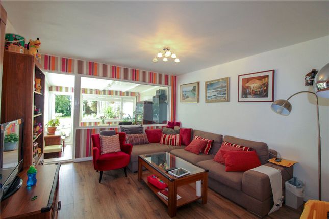 4, Teynham Court, Barnet photo 4