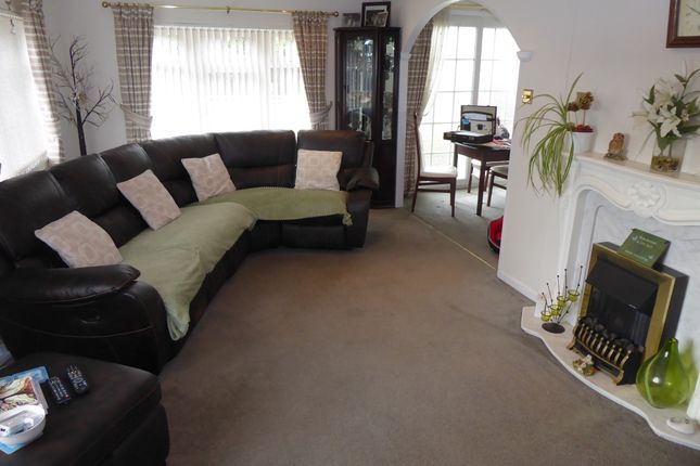 1, Heyford Leys Park, Upper Heyford, Nr Bicester photo 5