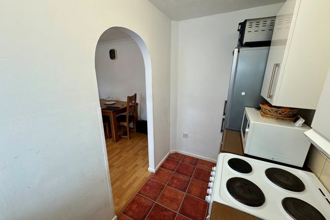 5, Florence Close, Harlow photo 5
