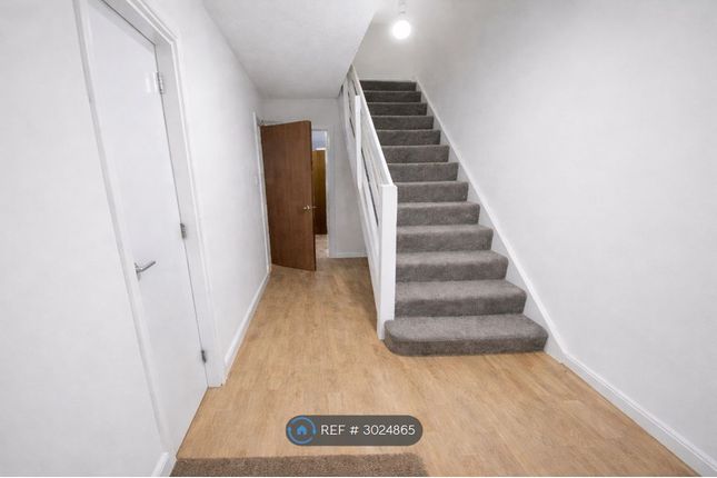 Stuart Crescent, Hayes photo 2