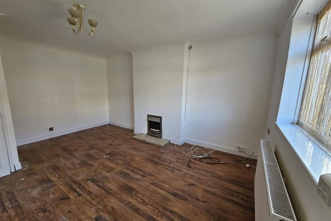 18, Elkesley Road, Mansfield photo 2