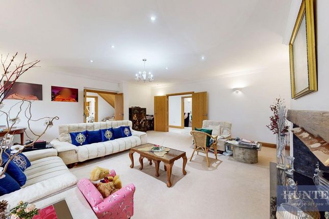 Pramukh Krupa, Chorleywood Road - Hcqe5K66Cir9Wvh2