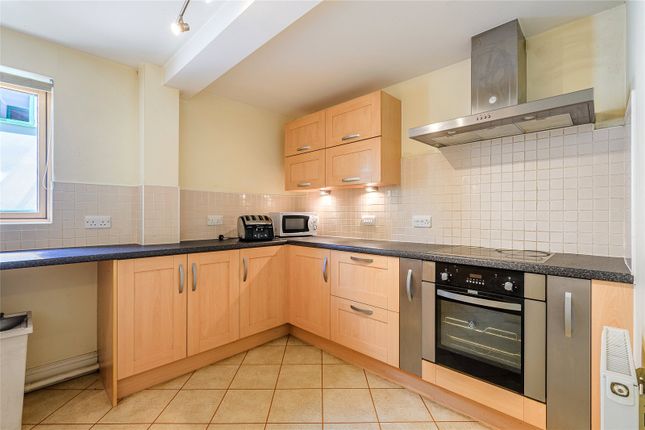 Flat 18, Magnolia Court,, Muchall Road, Wolverhampton photo 4