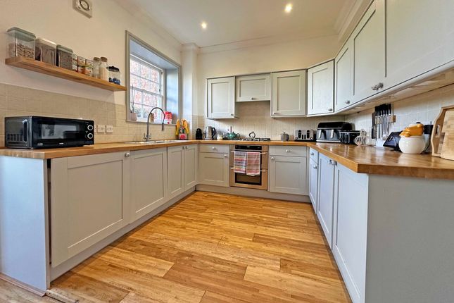 5, Woodbury Walk, Exeter photo 4