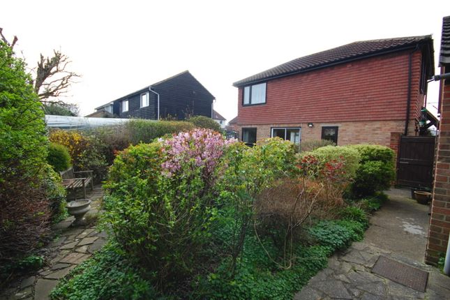 Clarence Close, Chelmer Village, Chelmsford CM2, 3 bedroom detached