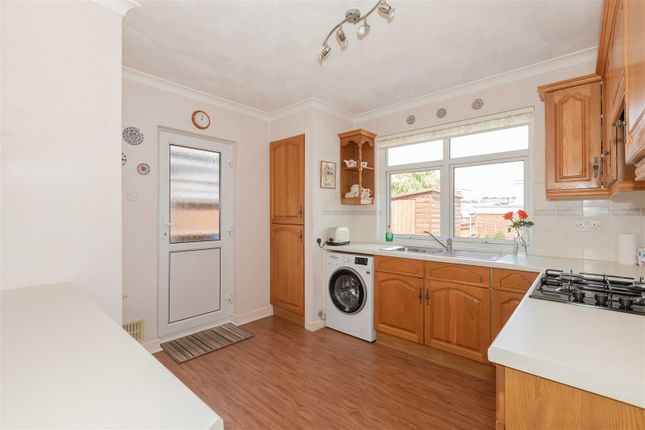 242, Goring Way, Ferring photo 4