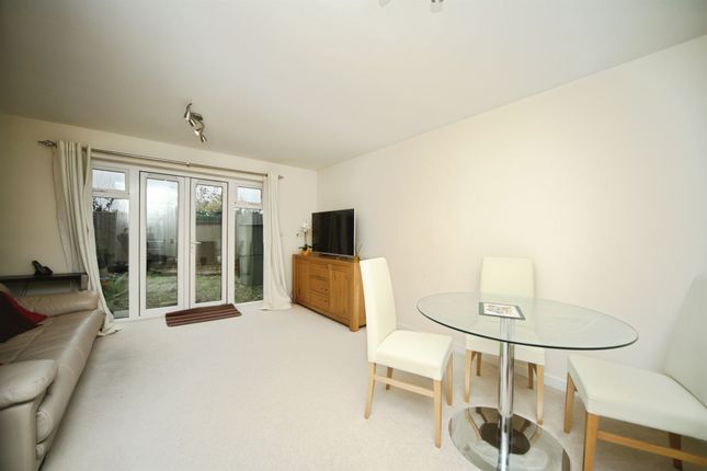 75, Massingham Park, Taunton photo 2