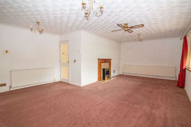 144 Hazleton Way, Waterlooville photo 3