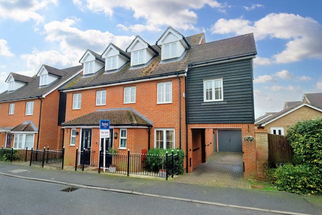 Property for sale in Berwick Avenue, Broomfield, Chelmsford