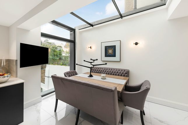 Terraced house for sale in Cliveden Place, London