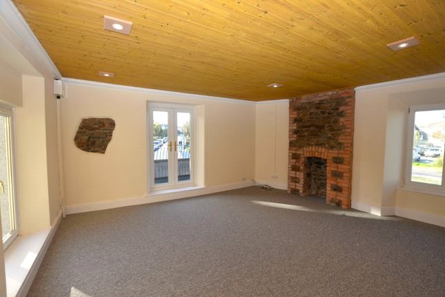Flat Above Spar Shop, 10, Railway Cottages, Cornwall photo 3