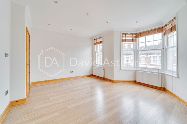 Thumbnail Flat to rent in Raleigh Road, Harringay, London