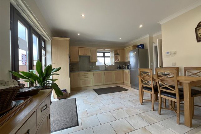 2, Yr Hafod, Ammanford photo 3
