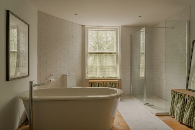 311696 - _A740124-Hdr.Jpg