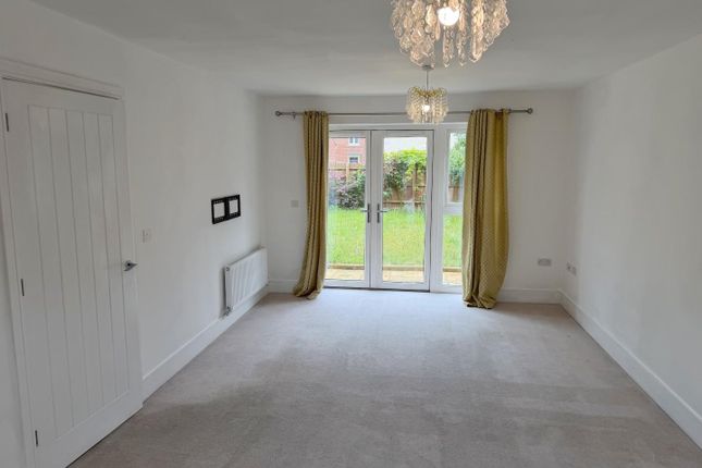 4, Shepton Road, Milton Keynes photo 2