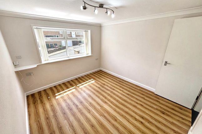 29 Stott Terrace, Bradford photo 2