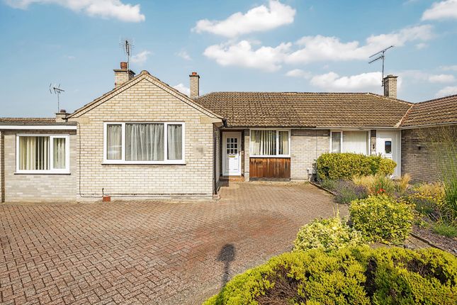 Thumbnail Bungalow for sale in Borrowdale Avenue, Dunstable, Bedfordshire