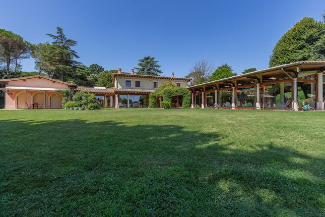Thumbnail Villa for sale in L.Go Olgiata, 15, 00123 Roma Rm, Italy