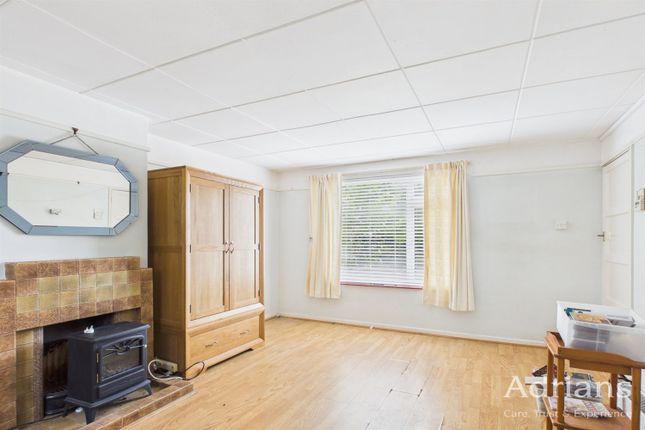 80, Beehive Lane, Great Baddow, Chelmsford photo 4