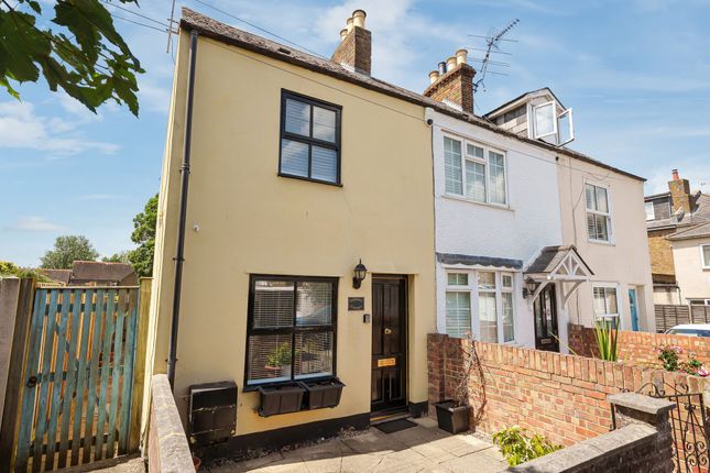 2-bed house on 4 Beaumont Cottages Oxford Road, Windsor, £400,000