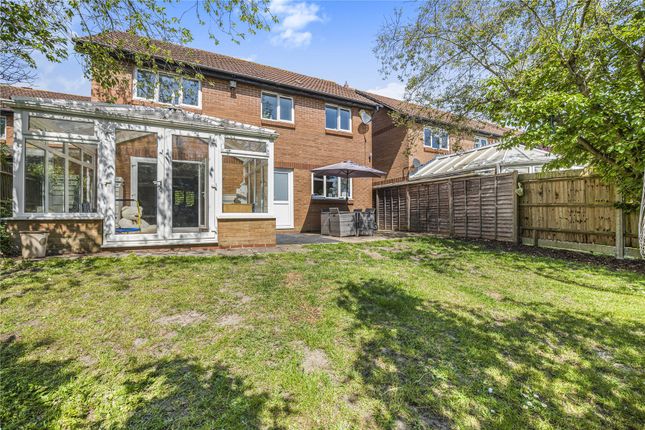 49, Acer Drive, Woking photo 4
