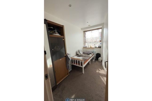 Metropolitan Apartments, Lee Circle, Leicester photo 2