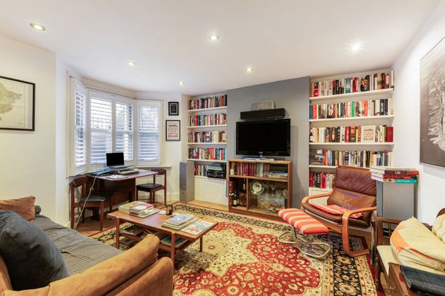 2-bed flat on 29A,, New Kings Road, London, £595,000