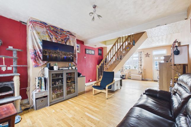35 Walton Street, Sutton-In-Ashfield photo 2