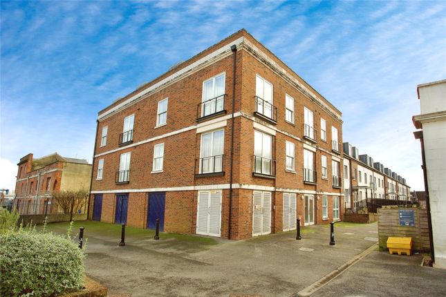Flat for sale in Weevil Lane, Gosport, Hampshire