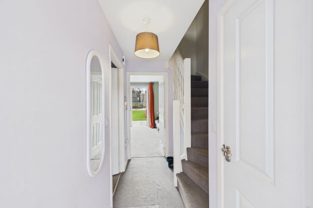 27, Sundew Court, Darlington photo 4