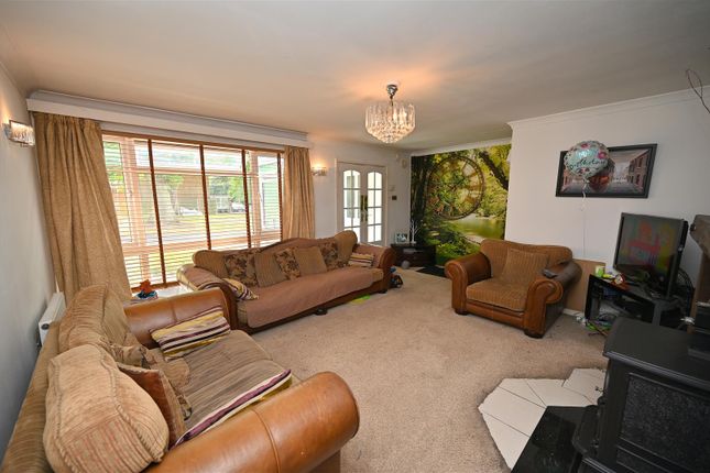2, Christchurch Close, Birmingham photo 3