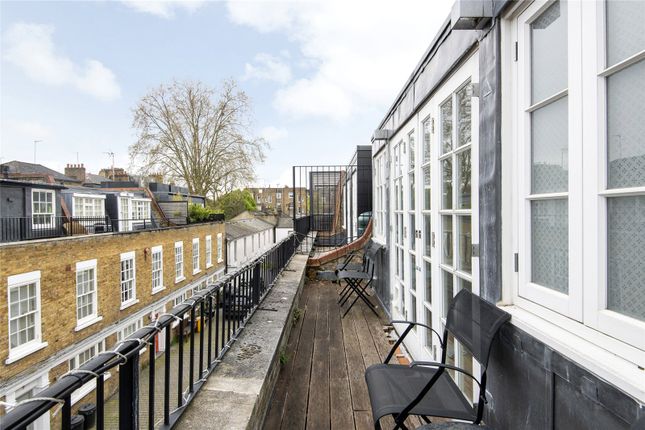 Terraced house to rent in Kensington Park Mews, Notting Hill