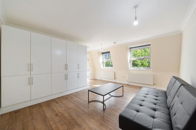 Thumbnail Flat to rent in Fonthill Road, Finsbury Park, London
