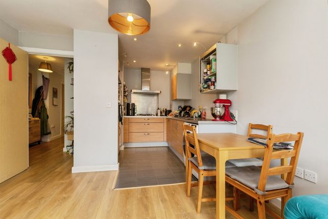 Flat 8, The Jacobs Building, Burton Court, Bristol photo 4