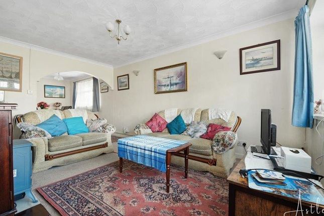 1, Maeslan, Swansea photo 3