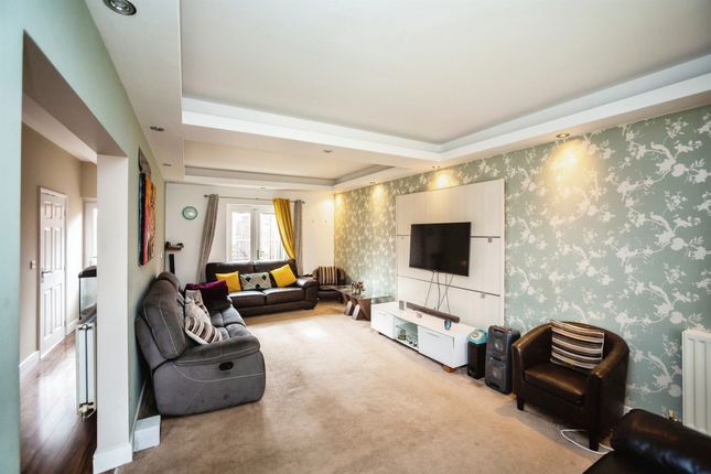 Town house for sale in Poppy Mead, Kingsnorth, Ashford