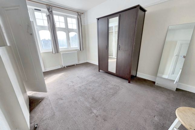 200a Kenton Road, HARROW photo 2