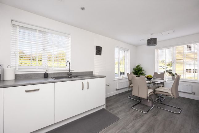 1, Impatiens Place, Worthing photo 4