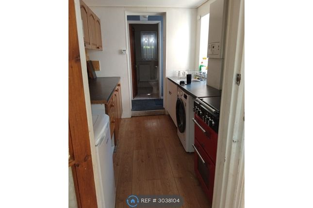 Clarendon Place, Dover photo 4