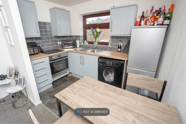 Captain Lees Road, Westhoughton, Bolton photo 3