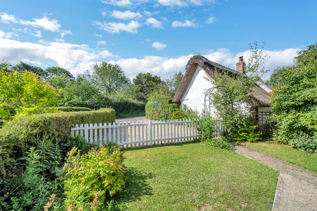 The Little Thatch, School Lane, Stowmarket photo 3