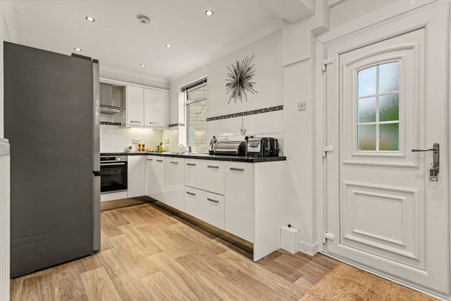 1, Langcraigs Terrace, Paisley photo 4