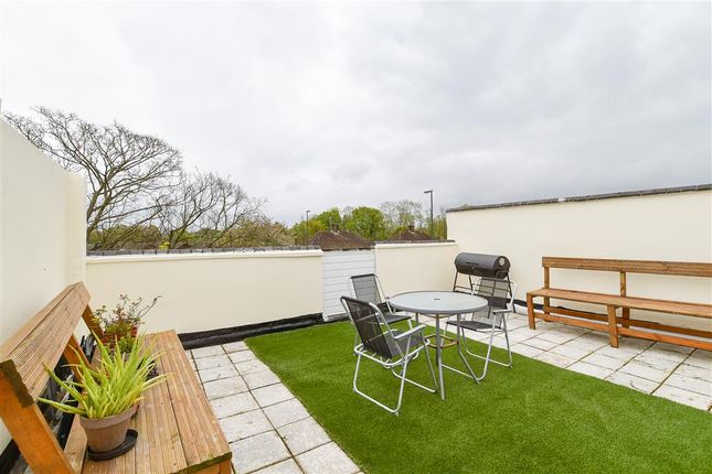 Maisonette for sale in Turnpike Place, Langley Green, Crawley, West Sussex
